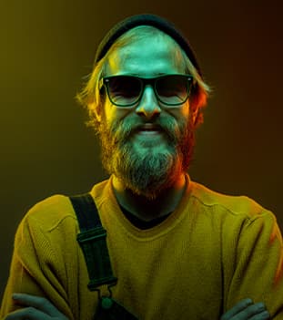 Portrait of Kanta Kujenos